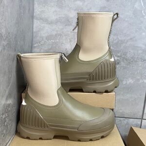 UGG Women's Tan and Cream Boots